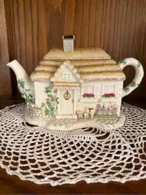 Lenox Irish Blessing Teapot